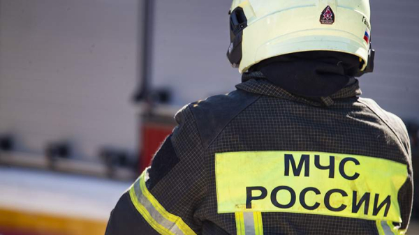В результате падения обломков БПЛА в Севастополе загорелась крыша
В результате падения обломков БПЛА в Севастополе загорелась крыша