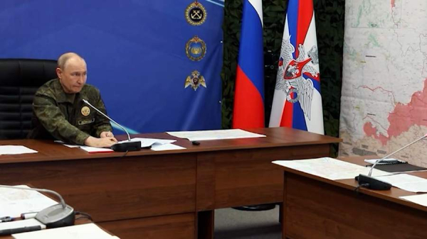 
                    Путин заслушал доклад об освобождении Константиновки. Главные заявления

        