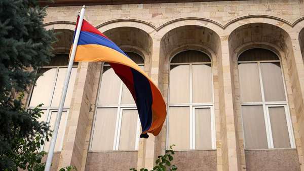 
                    КС Армении оставил в силе итоги парламентских выборов в республике

        