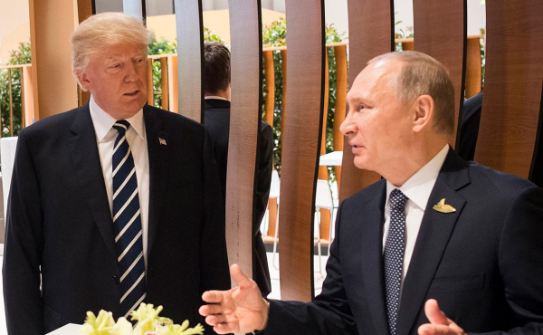 
                    На Аляске назвали возможные места встречи Трампа и Путина
                
