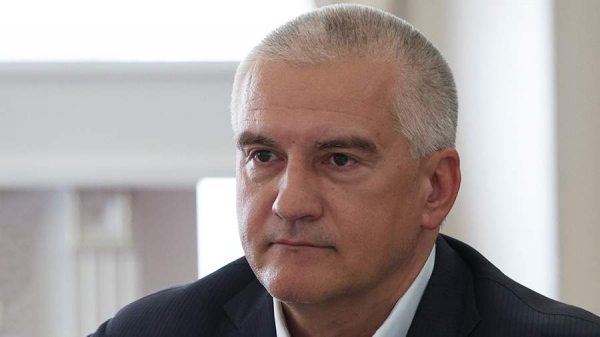 
                    Аксенов наградил спасших директора сафари-парка &laquo;Тайган&raquo; при нападении льва

        
