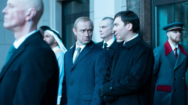 СМИ узнали о возможном показе фильма «Кремлевский волшебник» в России
СМИ узнали о возможном показе фильма «Кремлевский волшебник» в России
