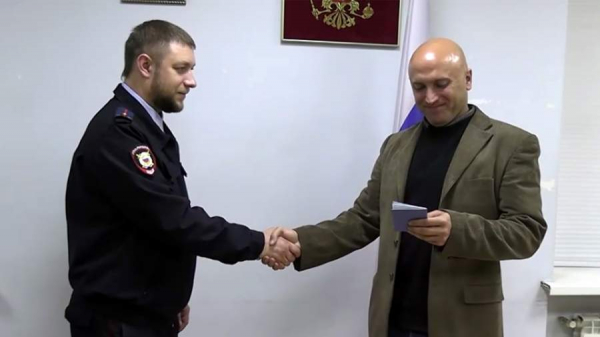 Британский журналист Грэм Филлипс получил временное убежище в РФ
Британский журналист Грэм Филлипс получил временное убежище в РФ