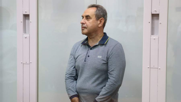 Суд признал законным продление ареста генерал-майору Муминджанову по делу о взятке
