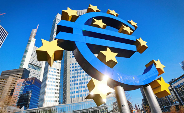 ЕС перевел Украине €1 млрд c доходов от замороженных активов России
ЕС перевел Украине €1 млрд c доходов от замороженных активов России