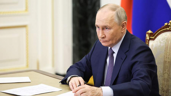 Путин исполнил мечту школьницы из Белгородской области в рамках «Елки желаний»
Путин исполнил мечту школьницы из Белгородской области в рамках «Елки желаний»