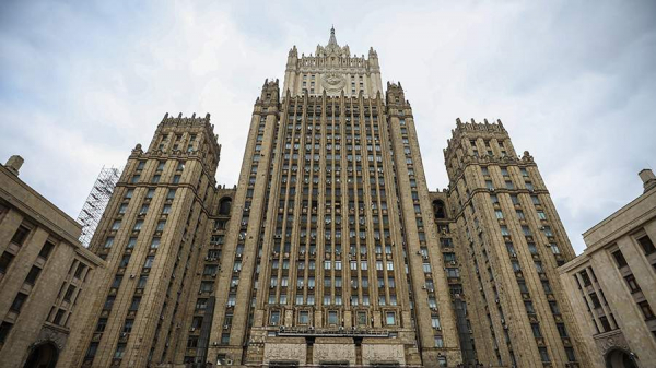 
                    В МИД РФ заявили о мошеннической схеме спецслужб США по задержанию россиян

        